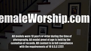 Real amateur lesbo teen lick pussy in reality sexparty