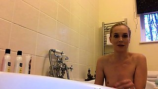 Blonde emo amateur solo masturbation