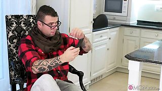 Hottie Martin Gun and Caroline Ardolino's big cock scene