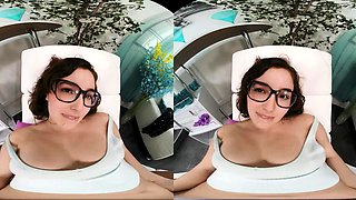 VRALLURE Babysitter Surprise