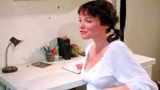 Spicy brunette amateur drilled hardcore on camera