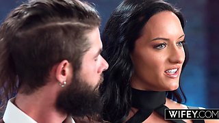 Hot brunette Alyx Urie fucks muscular bbc while hubby watches