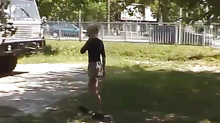 Outdoor pissing chicks - DVD