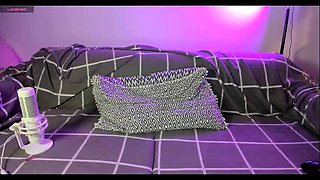 Lovely Amateur teen brunette masturbating outdoor