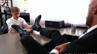 ANAL fucked by his boss on his 1st day at job