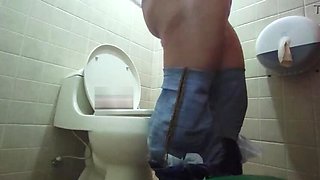 Latina Kamuristar with Curvy Booty in Shopping Center Bathroom