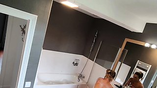 I touch my pussy in the bath