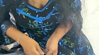 Indian Tamil Aunty Part 2 - Huge Boobs Play with Handsome Boy