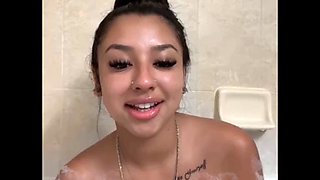 Sexy latina with big tits in the bath