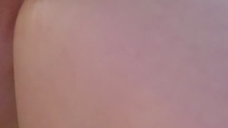 Ana Liz excites herself with her sexy tongue and licks and sucks her favorite plug