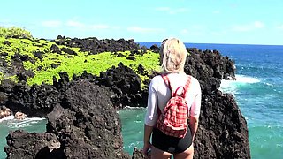 Webcam records amateur teens blowjob