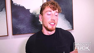 28yo Handsome Model Fucks Horny Milf