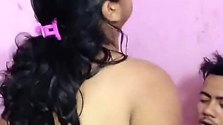Special Gift to My Sexy Bhabhi at Her Birthday! Bhabhi Sex
