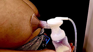 Arab MILF Breast Milking Huge Tits