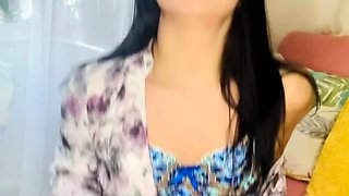 Brunette Solo Webcam Masturbation