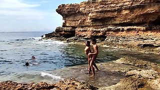 Public Beach Sex Caught by Divers