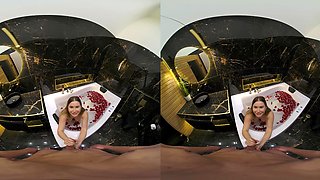 You'll Love Everything That Amalia Davis Has Up Her Sleeve