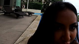 Big Tits Thai Bombshell Gets Picked up in Public Beach