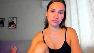 Amateur Webcam Teen Masturbates And Teases