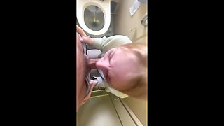 Cum on Mouth Sex on the Train
