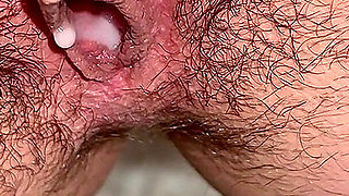 Teen Pees Beautifully