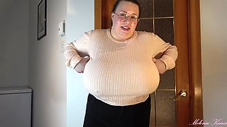 Melonie mom has big tits