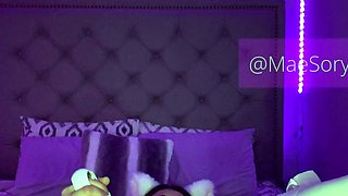 Pissing masturbating babe solo toy play