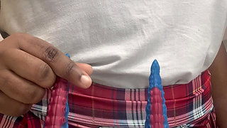 It's TOO Small So I Have To Use 1 HAND!