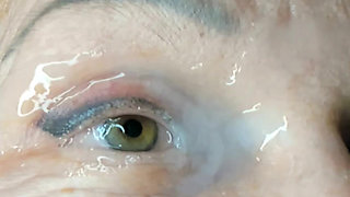 Mature Lady Facecum Huge Load on Eye