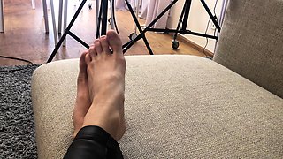 Close up foot fetish on cam