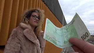 Alma Del Rey's Wild Spanish Passion Outdoors