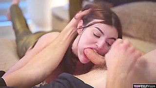 Julia James - Gold Girl