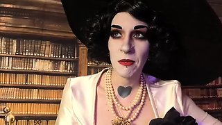 Geeky Femdom - The Kinky Geek - Lady Dimitrescu Has a Snack