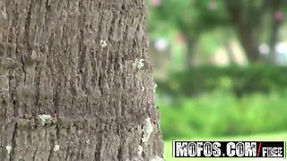 Public exhibition: Savana Ginger gets filmed getting fucked outdoors