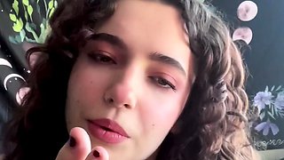 Flexible pale brunette with foot fetish does hot footjob