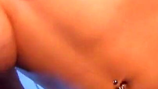 Gigi Love: Gigi Love Will Prove to You That Girls Can Pee Without Having to Sit Down!