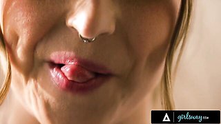 Girls Way - scissoring scene