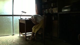 Amateur asian enjoys hardcore fuck in france