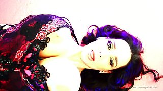 Love Chat Big Boobs Brunette Masturbating For Cam