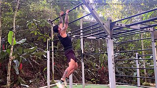 LunaBigBooty Dominates Pulldowns in Outdoor Yoga Full-Body Workout