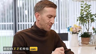 Claudia Bavel's fiancé hires danny to discourage her from getting married & he concludes up fucking her cunt - brazzers