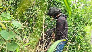 Malayali Couple Hot Outdoor Sex in Forest, Wild Forest Outdoor Sex of Malayali Couple