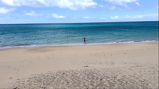Naked Beach MILF Helps a Jerking Stranger - Cum on Her Ass